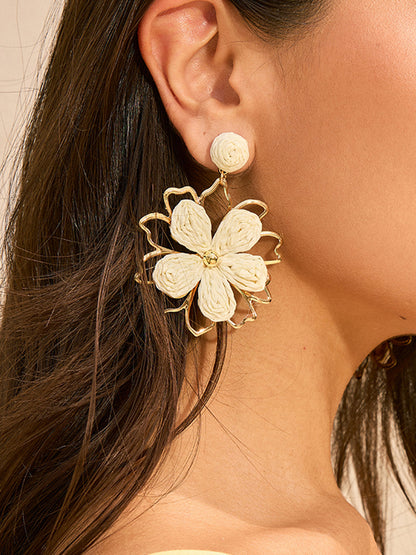 Woven Petal Outline Flower Earrings